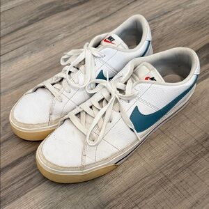 Nike White and Teal Casual Sneakers